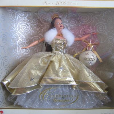 2000 Holiday Celebration Teresa Barbie Doll