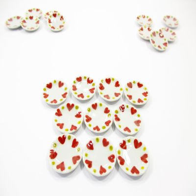 10x20mm Red Heart Paint Plate Dish Dollhouse Miniature Ceramic Supply 12819
