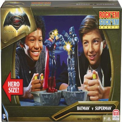 Mattel Games Batman vs. Superman Rock 'Em Sock 'Em Robots 2-Player Kids Game, Fighting Robots Action Game (Amazon Exclusive)