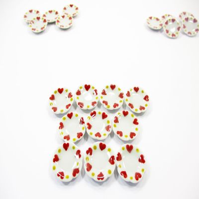 10x20mm Red Heart Paint Scallop Plate Dish Dolls House Miniature Ceramic 12947
