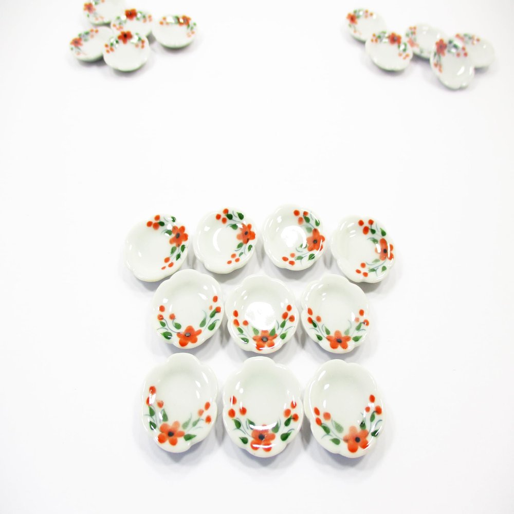 10x20mm Orange Flower Paint Scallop Plate Dish Dollhouse Miniature Ceramic 12949