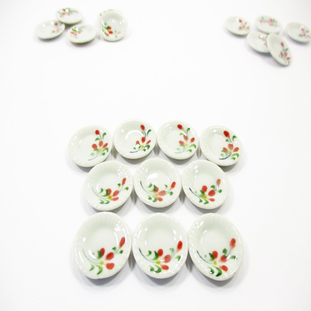10x20mm Red Orchid Flower Paint Plate Dish Dollhouse Miniature Ceramic 12960