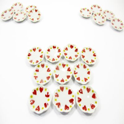 10x25mm Red Heart Paint Scallop Plate Dish Dollhouse Miniatures Ceramic 12962