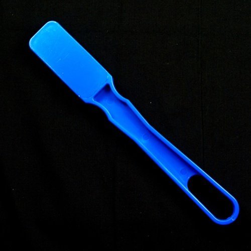 Bingo Magnetic Wand - Blue - Hard Plastic - 7.5 Inch by 1 Inch - Magnet is 2.25 Inches - Made in USA