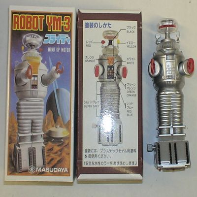 B8 LOST IN SPACE 6" WIND UP ROBOT MIB
