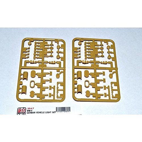 1/35 WWII German Vehicle Light Accessory Set by Asuka