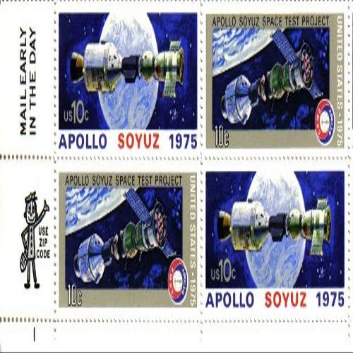 APOLLO-SOYUZ MISSION #1570a Zip Block of 4 x 10 cent US Postage Stamps
