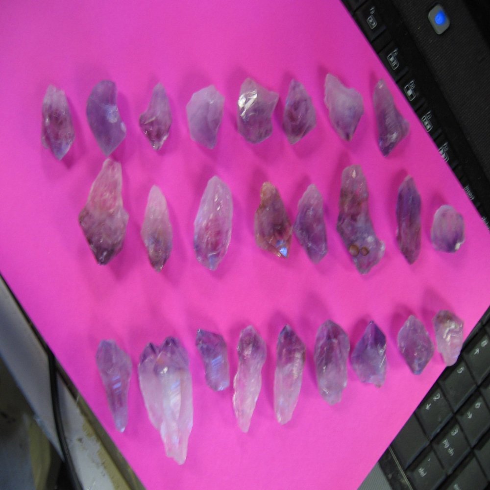 25 NATURAL AMETHYST CRYSTAL POINTS by GYPSY PALACE