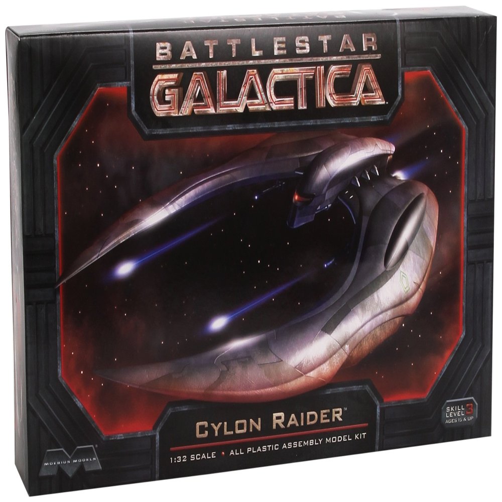 1/32 Cylon Raider
