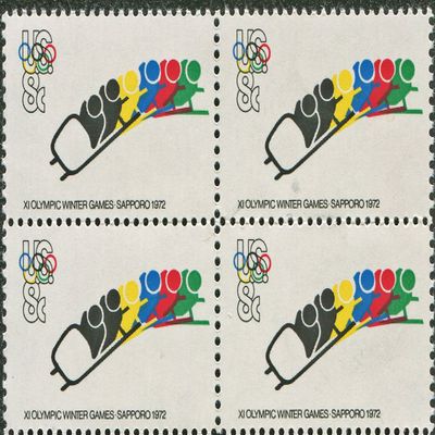 1972 WINTER OLYMPICS ~ SAPPORO JAPAN ~ BOBSLEDDING #1461 BLOCK of 4 x 8 US Postage Stamps
