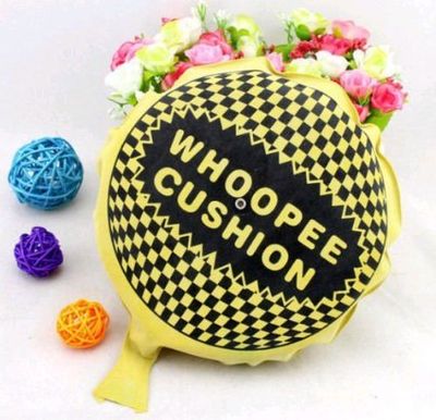 The Hassle! One whoopee cushion prank classic year-end party New Year New Year's Eve party prize (japan import)