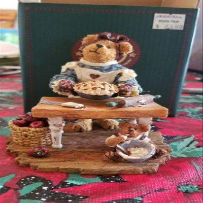 Momma Bearymake with Lil Tart