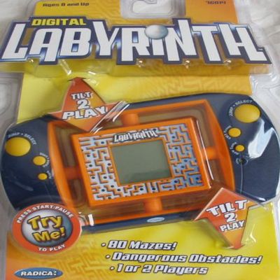 Radica Hand Held DIGITAL LABYRINTH GAME w 80 MAZES, VIRTUAL MOTION SENSORS, OBSTACLES & More! (2005)