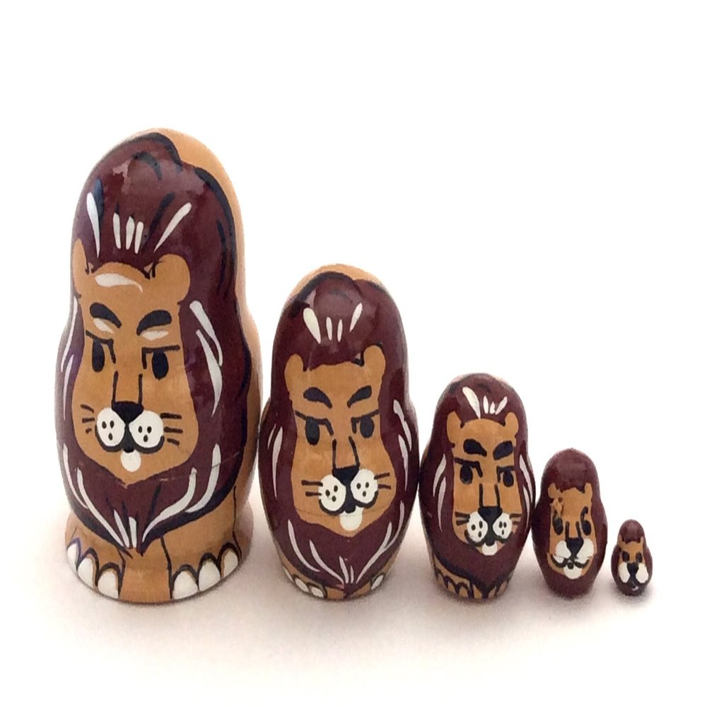 Matryoshka RUSSIAN hand painted Pin/Brooch, nesting dolls pin