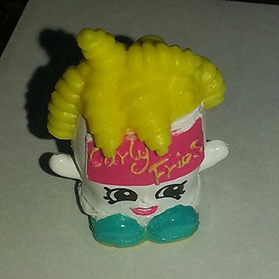 2014 SHOPKINS FIGURES - CURLY FRIES (Playset Exclusive) - SEASON 1