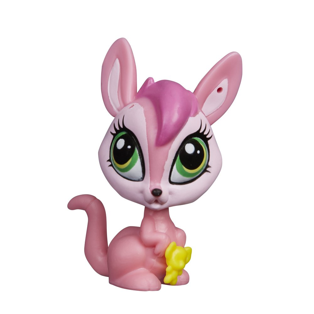 Littlest Pet Shop Get The Pets Single Pack Lola Hopalong Doll