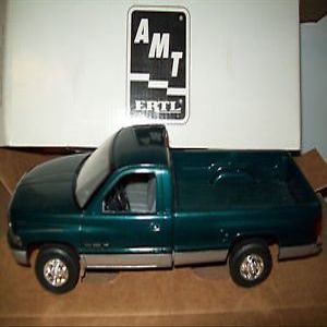 #6195EO AMT/Ertl 1995 Dodge Ram 2500 Pickup,Emerald Green/Silver 1/25 Plastic Promo,Fully Assembled