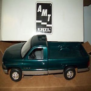 #6195EO AMT/Ertl 1995 Dodge Ram 2500 Pickup,Emerald Green/Silver 1/25 Plastic Promo,Fully Assembled