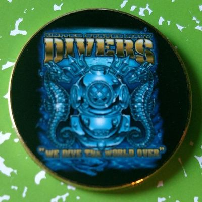 US Navy Divers "We Dive The World Over" Colorized Challenge Art Coin
