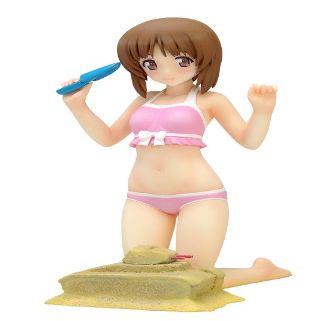 BEACH QUEENS &   1/10 PVC   
