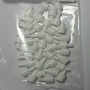 60 white short Battleship Pegs replacements, 2011
