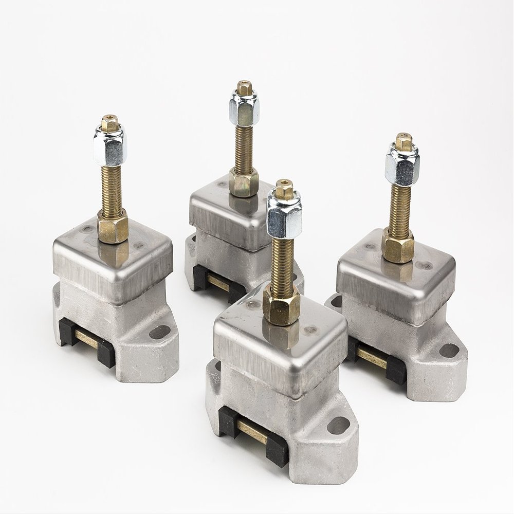 R&D Marine Engine Mount Kit for Perkins Models 4-107 and 4-108 with Engine Mount Stud Diameter of 3/4" and 5" Spacing