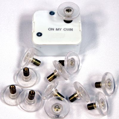 Creative Hobbies 1 Inch Round Clear Plastic Turntable for Wind Up Music Boxes, Pack of 18