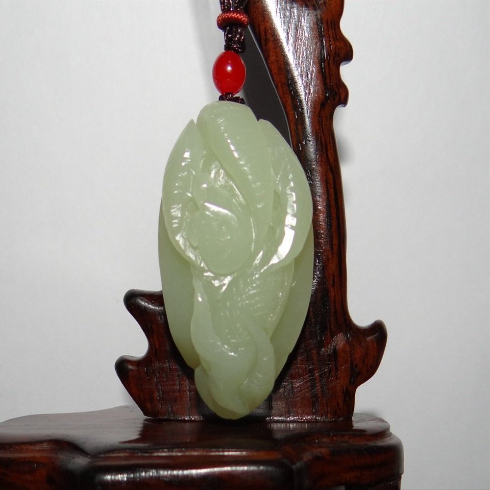 2.4"China Certified Nature Hetian Nephrite Jade Grab the Opportunity Fish Necklace Pendants