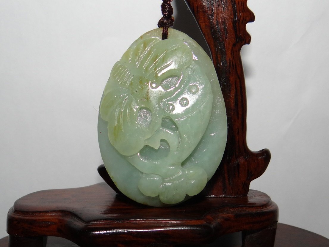 2"China Certified Nature Hetian Nephrite Jade Lucky Butterfly and Lotus Necklace Pendants
