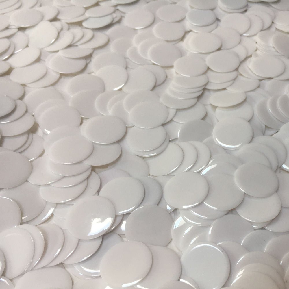 MR CHIPS Plastic Bingo Chips for Games 1000 Count Bag - Solid and Transparent Colors Counting White 3/4 Inch