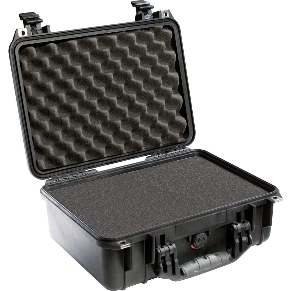 Pelican 1450 Case with Foam (Black)