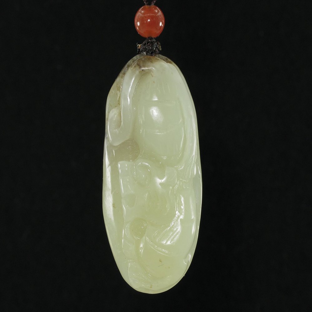 1.8" China Certified Nature Hetian Nephrite Jade Auspicious Smart Tiger Fine Carved Necklace Pendants