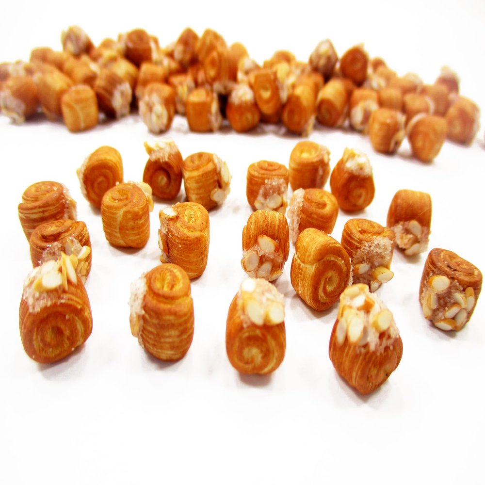 Dollhouse Food Accessories 50 Almond Roll Bakery Dollhouse Miniature Food 14886