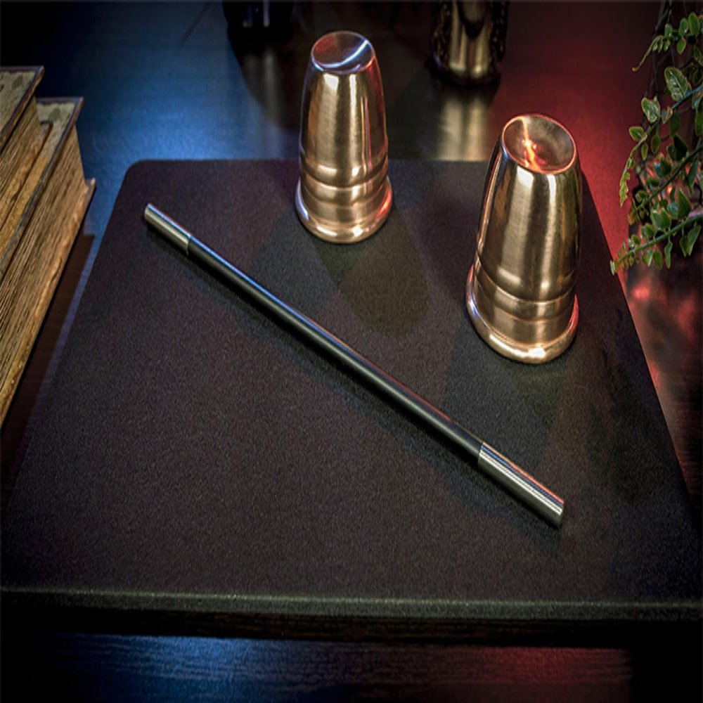 Deluxe Close-Up Pad 11X16 (Black) by Murphy's Magic Supplies - Trick