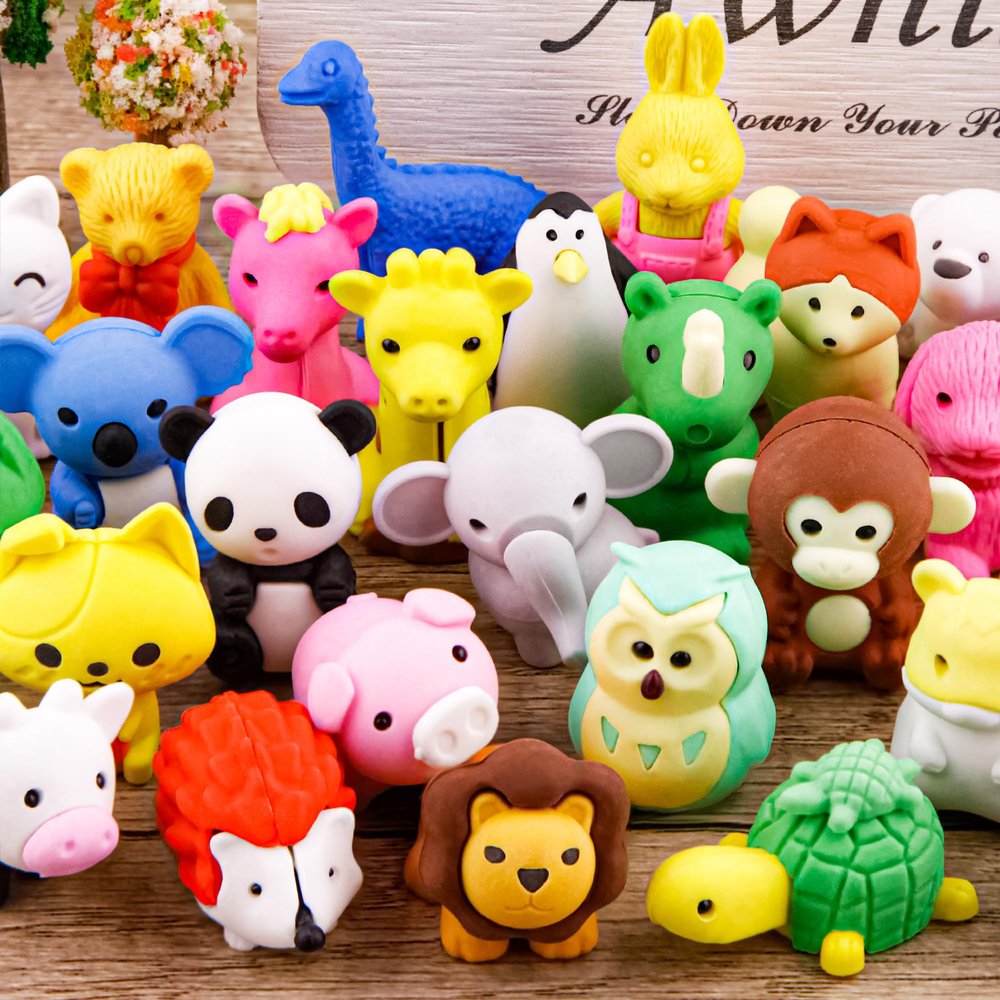 32Pcs Animal Erasers for Kids Desk Pets, 3D Take Apart Animal Pencil Erasers for Kids Classroom Rewards,Game Prizes,Treasure Box Party Favors