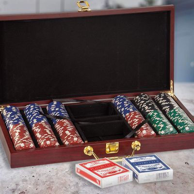 Center Gifts Personalized Rosewood Finish 300 Chip Poker Set