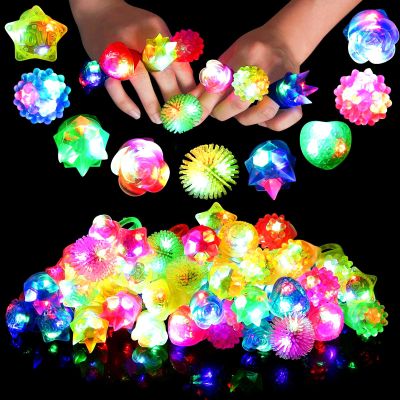 Sauyoza 38 Pack Light Up Rings Christmas Party Favors for Kids 4-8 8-12, Goodie Bags Stuffers Treasure Box Toys for Classroom Prizes, Birthday Glow in The Dark Party Supplies Favors for Kids