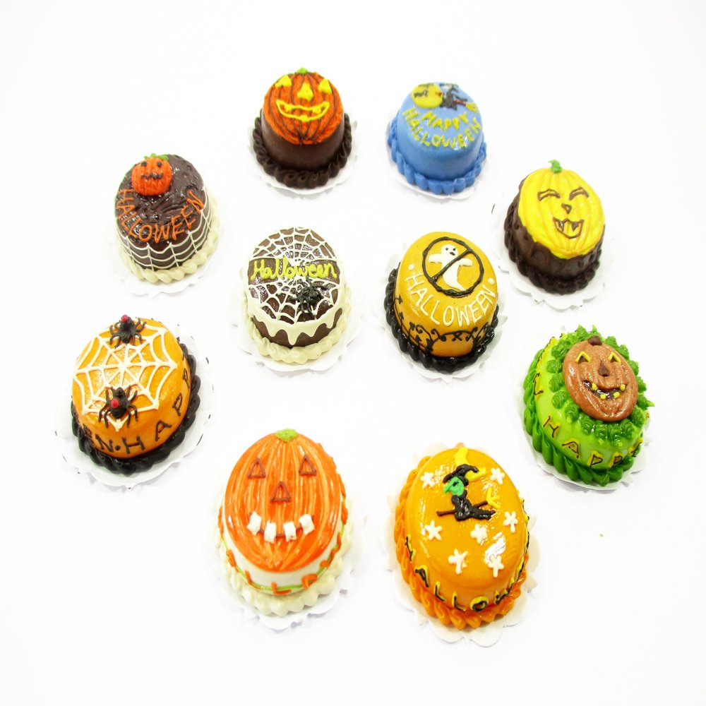 10x20mm Mixed Different Halloween Seasonal Cake Dollhouse Miniature Food 15430