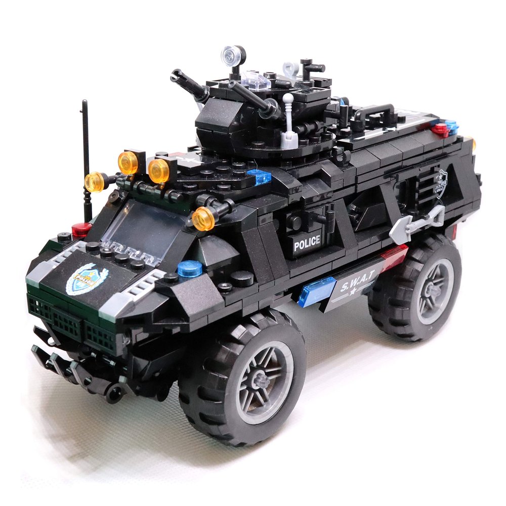 QXB Swat Police Truck Armored Tactical Transport Vehicle Building Blocks (549 PCS)