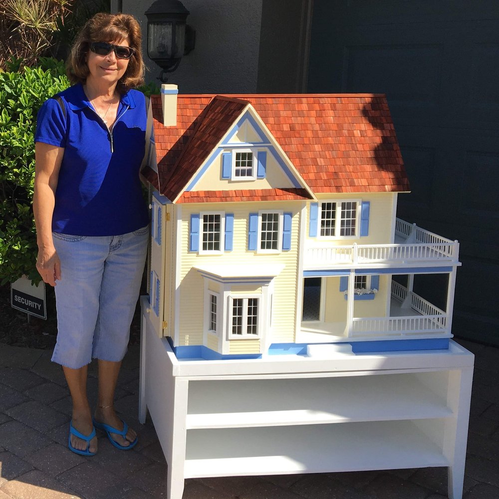 Lazy Susan Display Table