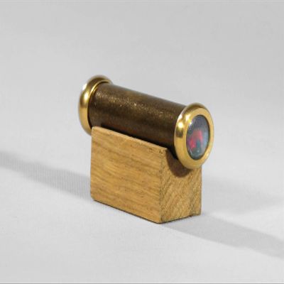 Brass Kaleidoscope Mini Classic on Wooden Stand Traditional Miniature Toys Optical Art Illusion for Him and Her MC-WS