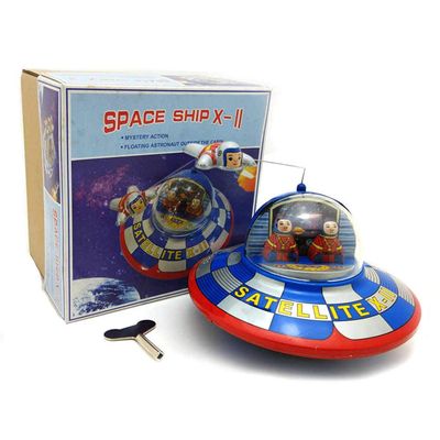 Charmgle Small Spaceship Toy Classic Tin Toy Wind-Up Toy, Spacecraft Playthings Adult Collection Toy Novelty Xmas Gift Bar Home Decor