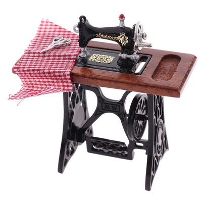Dollhouse Miniature Vintage Sewing Machine Furniture Exquisite Tailor Themed Decor Accessories for Doll House Scene Layout DIY Mini Craft Ornament Creative Photo Prop 1:12 Scale