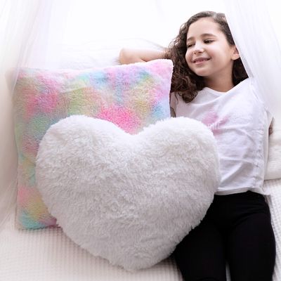 PERFECTTO Set of 2 Decorative Throw Pillows for Girls. White Fluffy Heart and Soft Rainbow Pillow. Plush Pillows for Kids Bedroom Dcor Toddlers Princess Room, Fun and Cozy for Teepee Tent