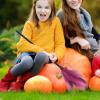 2pcs Witches Broom Halloween Costume Props Dress Up for Kids Cosplay Party (Random Color) view 3