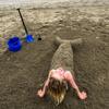 PUFFERFISH Sand Castle KIT - PRO-Quality Tools for Building Amazing Sand Castles, Including Bucket, Big Beach Shovel, and Super Scoop Made from Recycled Fishing nets view 2