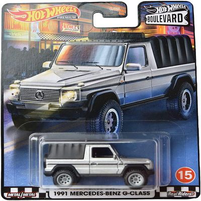 DieCast Hotwheels Boulevard RealRiders 1/64 Scale, 1991 M-Cedes Benz G-Class (Silver)