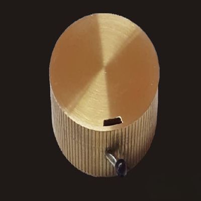 Jumbo Reel (Brass) by Mr. Magic - Trick
