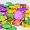 90 Pieces Mardi Gras Coins Set Good Luck Gold Green Purple Coins Party Favor Plastic Table Sprinkles for Mardi Gras Table Decorations Party Accessory Supplies view 3