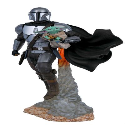 Diamond Select Toys Star Wars Milestones: The Mandalorian & Child Statue, 16 inches